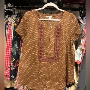 Meadow Rue for ANTHROPOLOGIE Nutmeg Brown Silk Blouse Swiss Dot Lace Yoke Size L